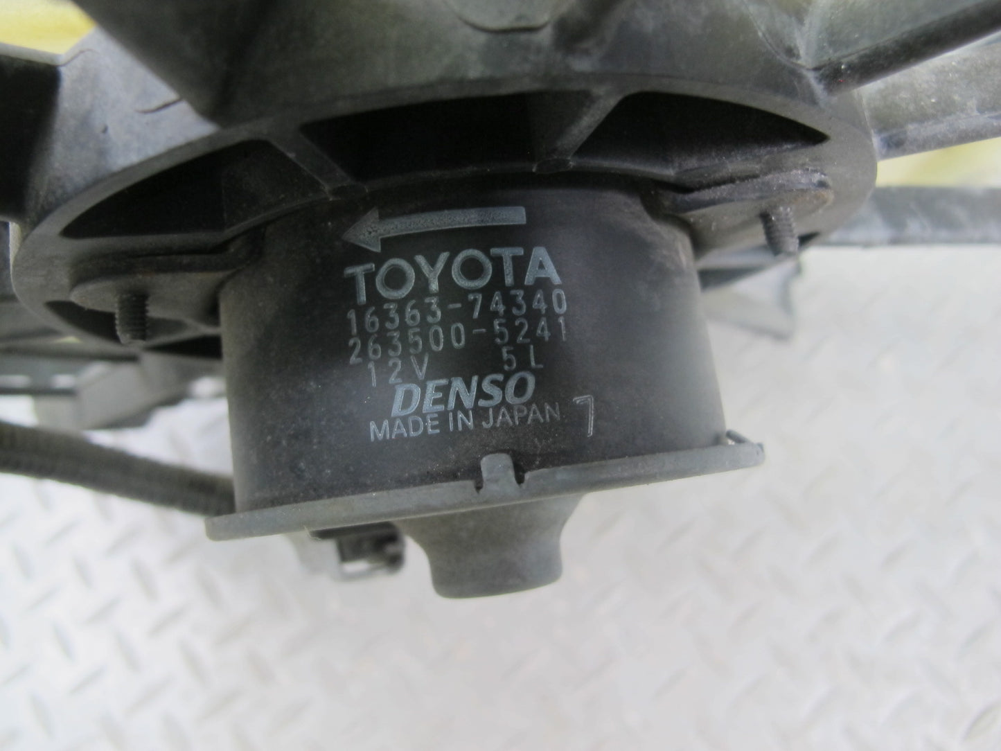 09-12 Lexus IS250 Engine Radiator Cooling Dual Fan Motor w Shroud Assy OEM
