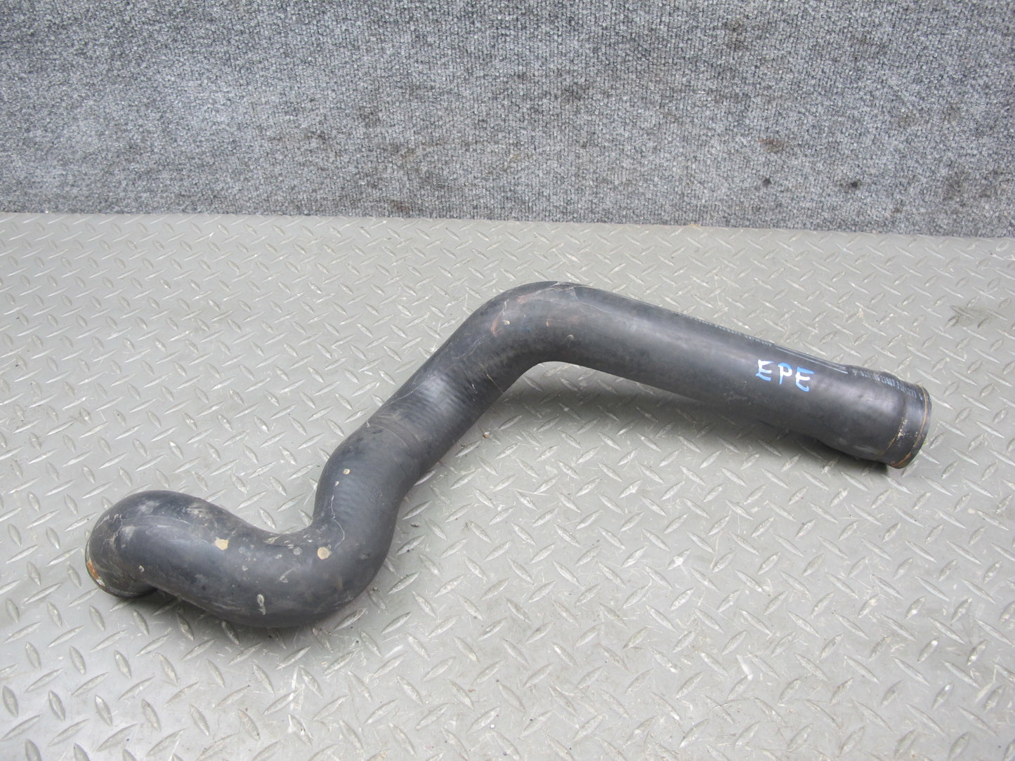 1985-1995 Porsche 928 S Engine Upper & Lower Radiator Hose Pipe Line Set