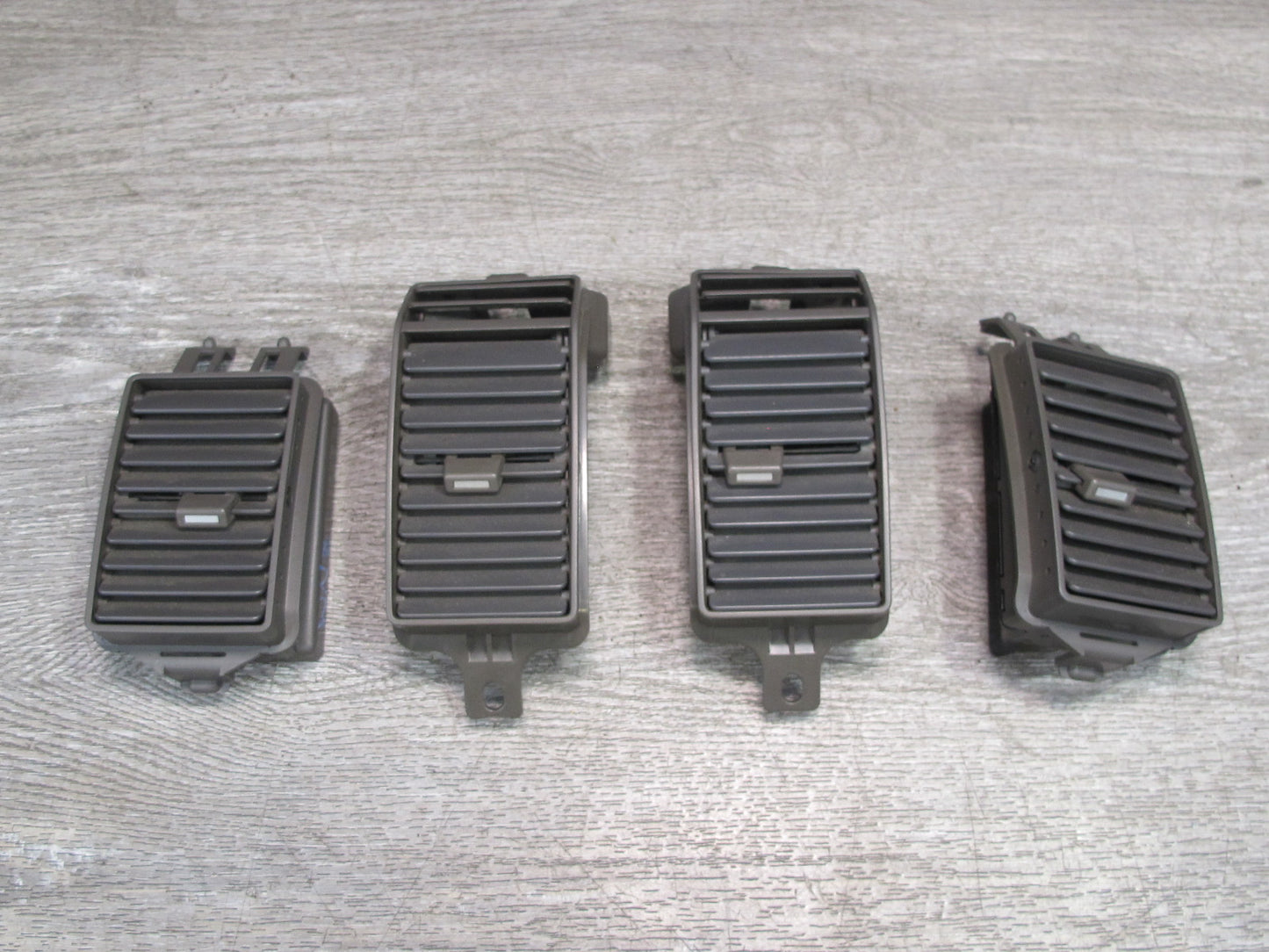 84-86 Nissan Z31 300ZX Set of 4 Dash Front Center Air Vent Grille OEM