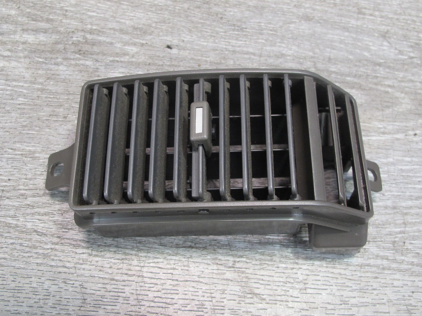84-86 Nissan Z31 300ZX Set of 4 Dash Front Center Air Vent Grille OEM