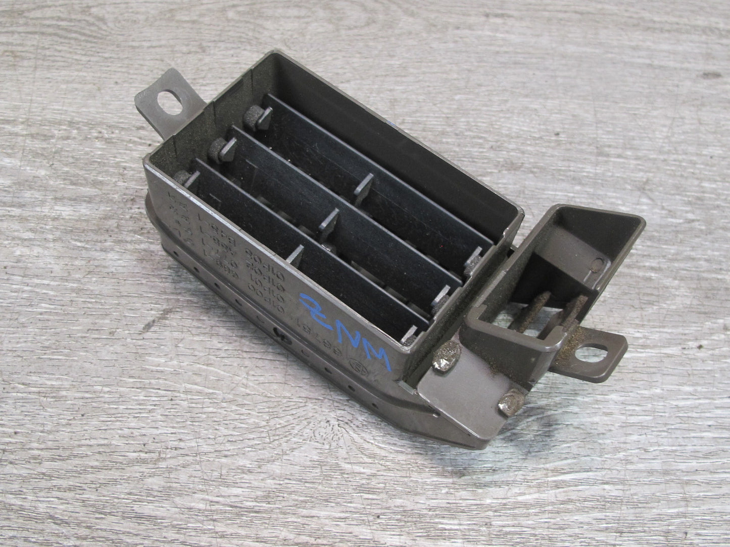 84-86 Nissan Z31 300ZX Set of 4 Dash Front Center Air Vent Grille OEM