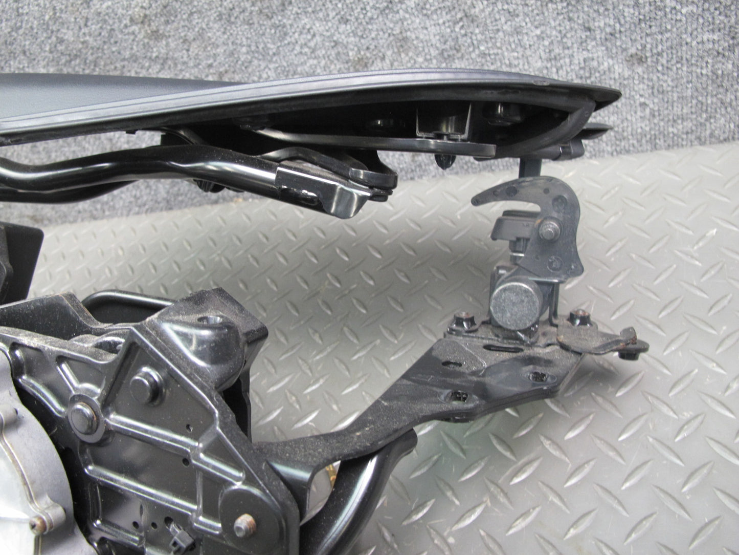 10-15 Lexus IS350 IS250 Convertible Rear Left Trunk Lid Hinge w Motor OEM