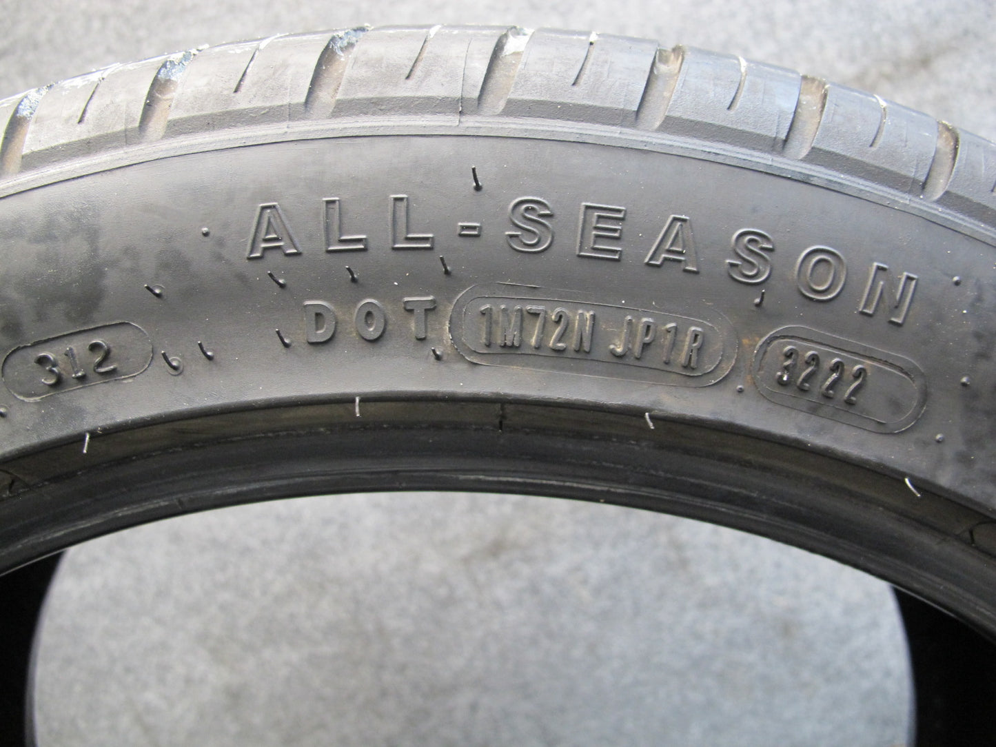 Goodyear Eagle Sport ALL Season Tire 255/40 R18 99W 3222 8/32 Tread