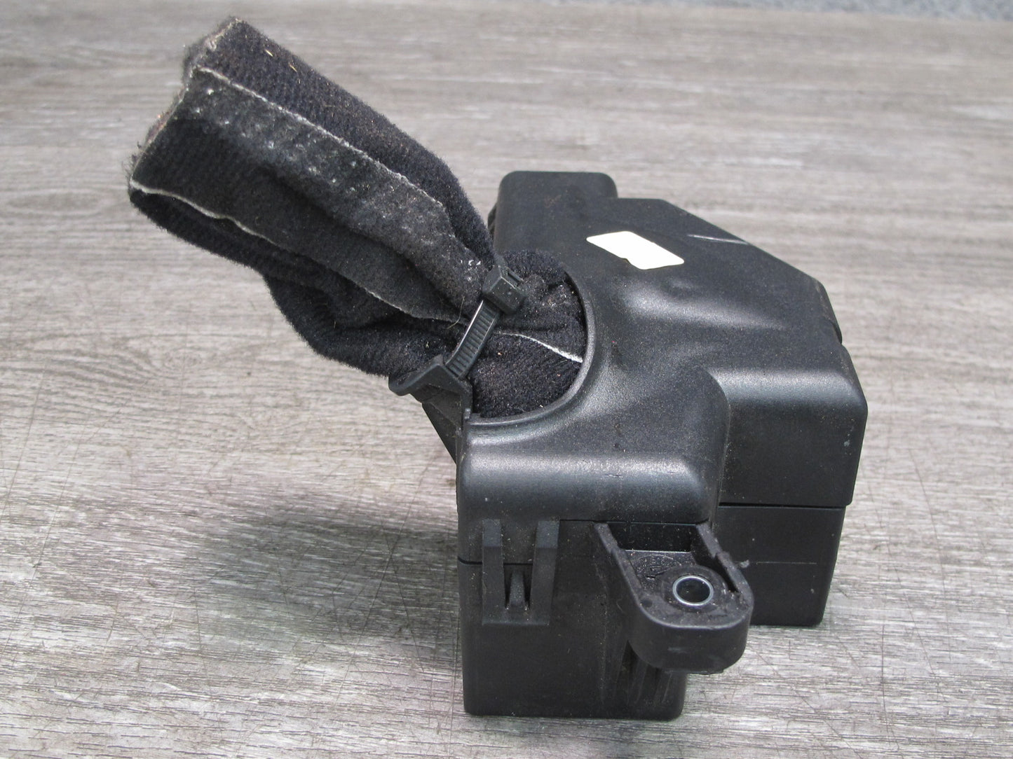 2008 VW Golf MK5 R32 VR6 Interior Fuse Relay Box Module OEM