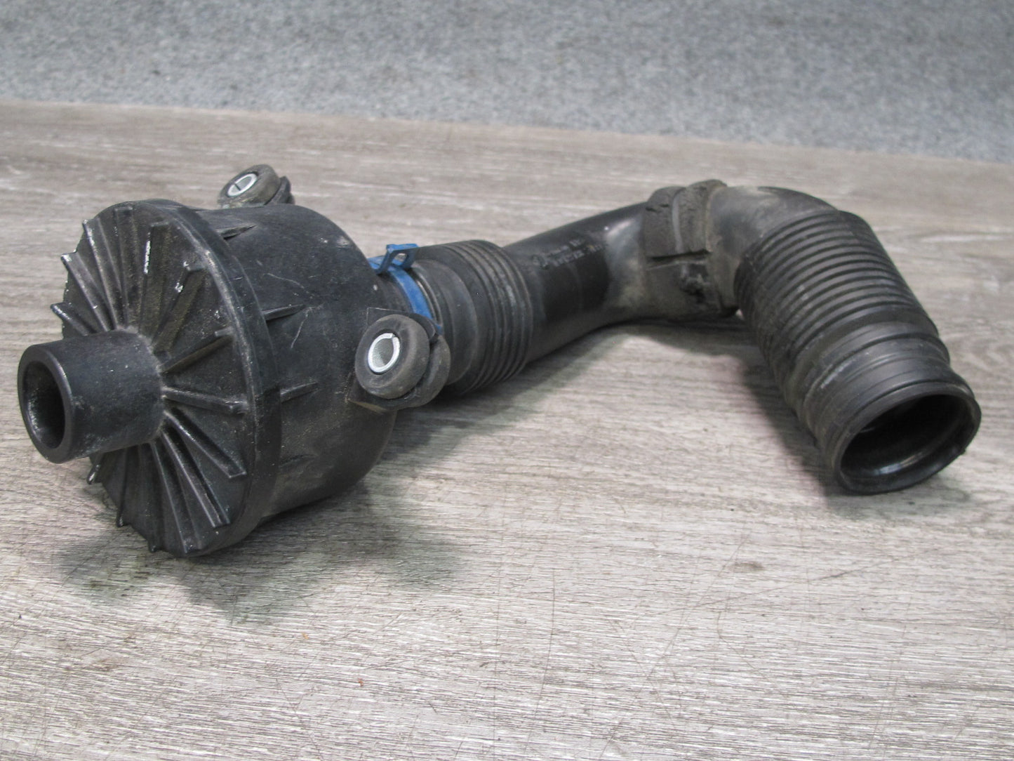 2008 VW R32 VR6 3.2L Engine Air Intake Resonator w Duct Hose Pipe OEM