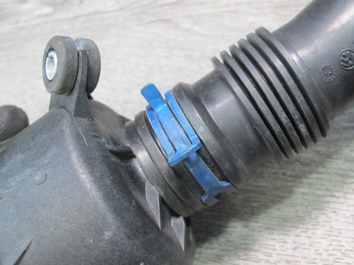 2008 VW R32 VR6 3.2L Engine Air Intake Resonator w Duct Hose Pipe OEM