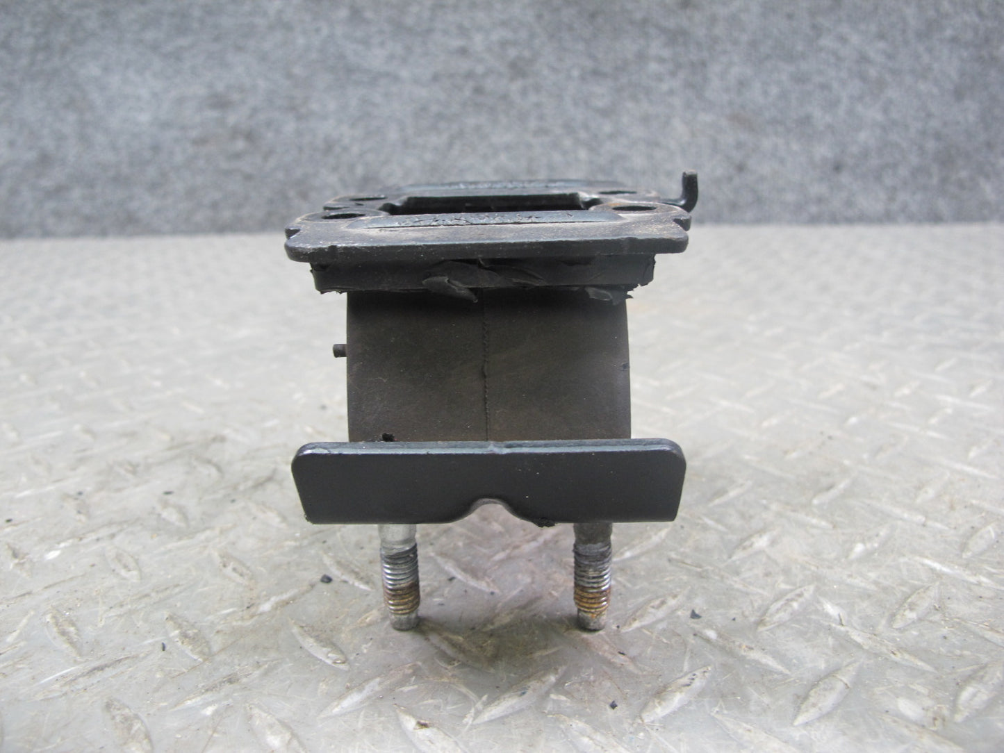06-15 Lexus IS350 IS250 RWD A960E A/T Automatic Transmission Mount Bracket OEM