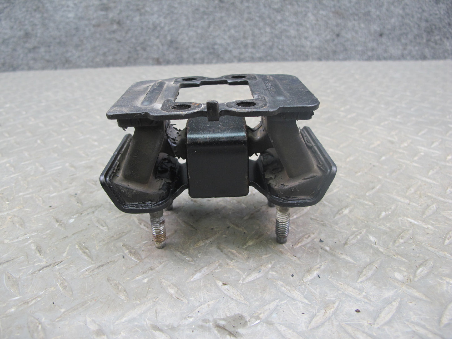 06-15 Lexus IS350 IS250 RWD A960E A/T Automatic Transmission Mount Bracket OEM
