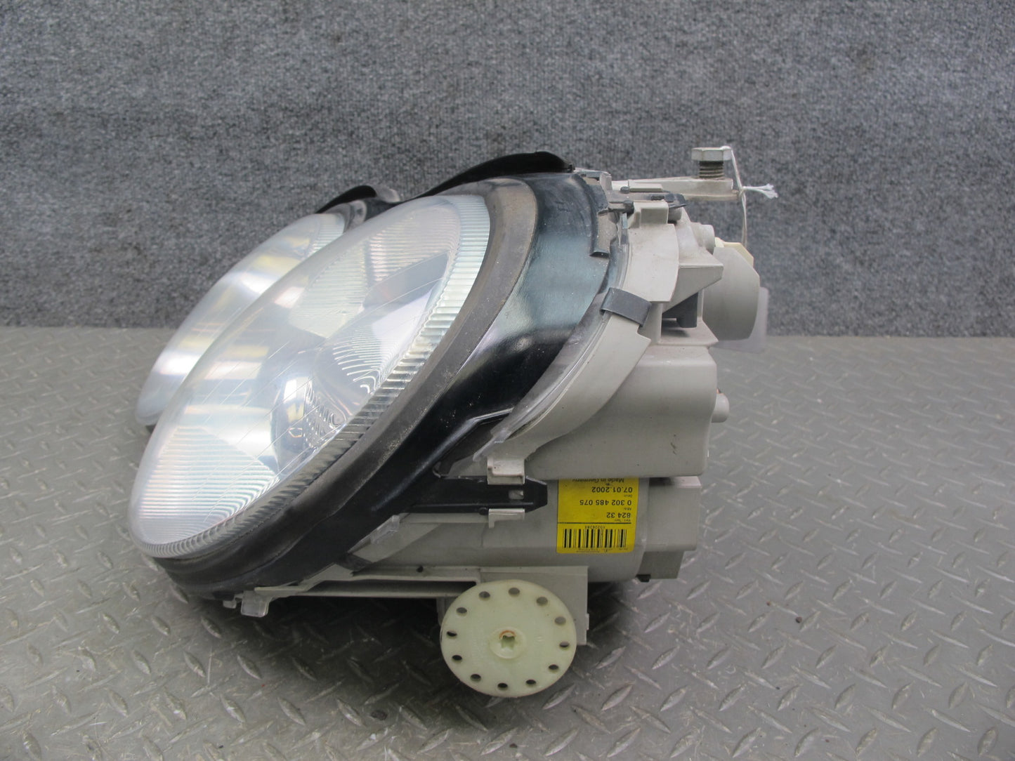 03-08 Mercedes R230 SL Front Left BI Xenon HID Headlight Lamp w Ballast OEM