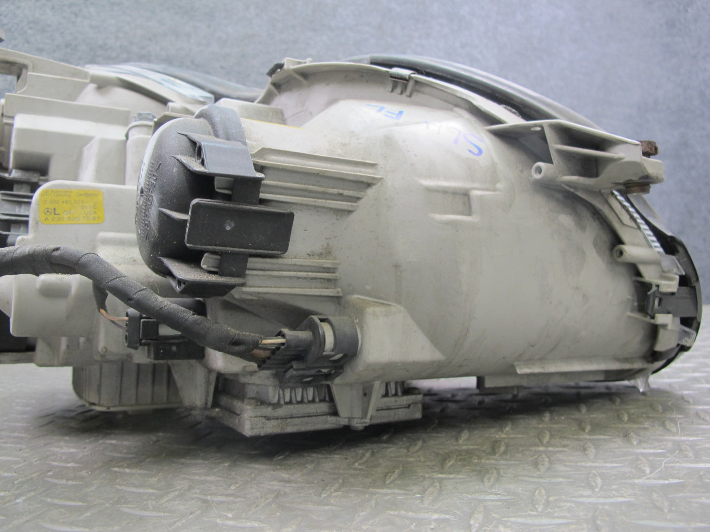 03-08 Mercedes R230 SL Front Left BI Xenon HID Headlight Lamp w Ballast OEM