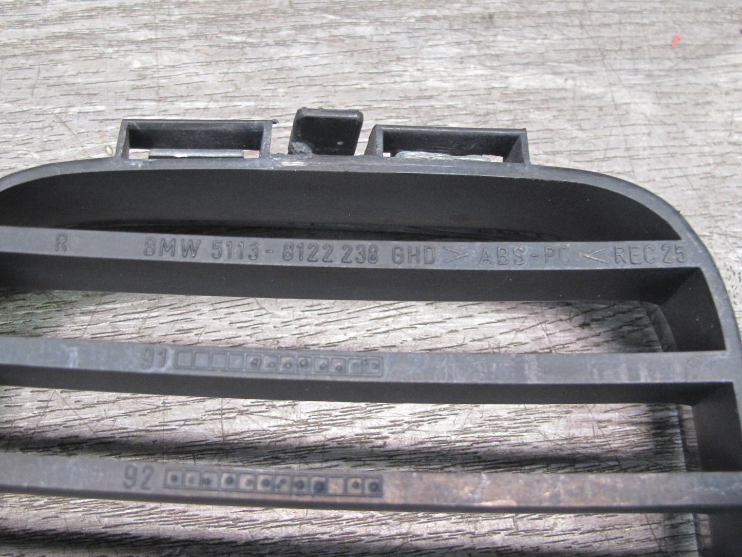 96-99 BMW E36 3-SERIES Set of 2 Front Left & Right Kidney Vent Grille OEM
