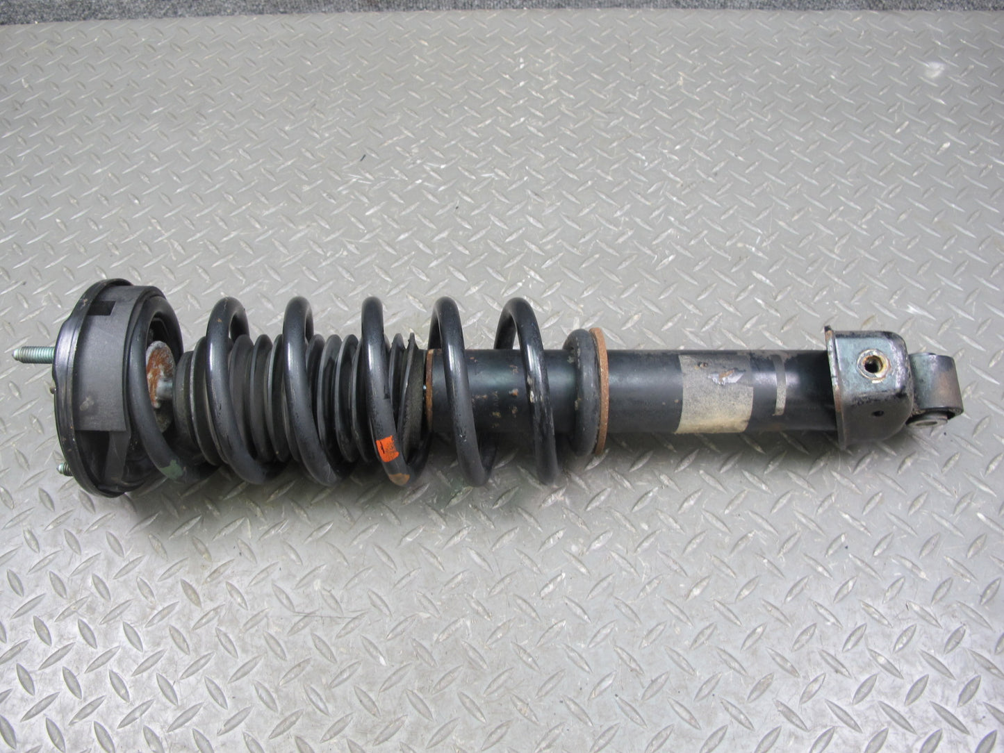1999-2001 Porsche 911 996 RWD Rear Left & Right Strut Shock Absorber Set of 2