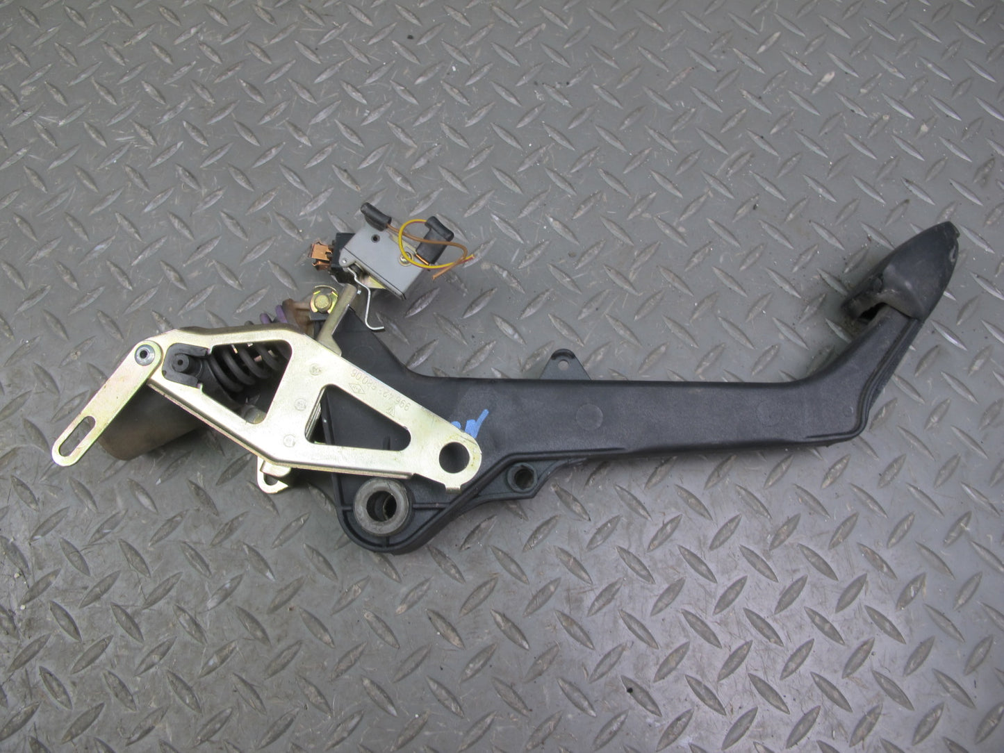 1999-2005 Porsche 911 Carrera 996 M/T Accelerator Gas Brake Clutch Pedal Set