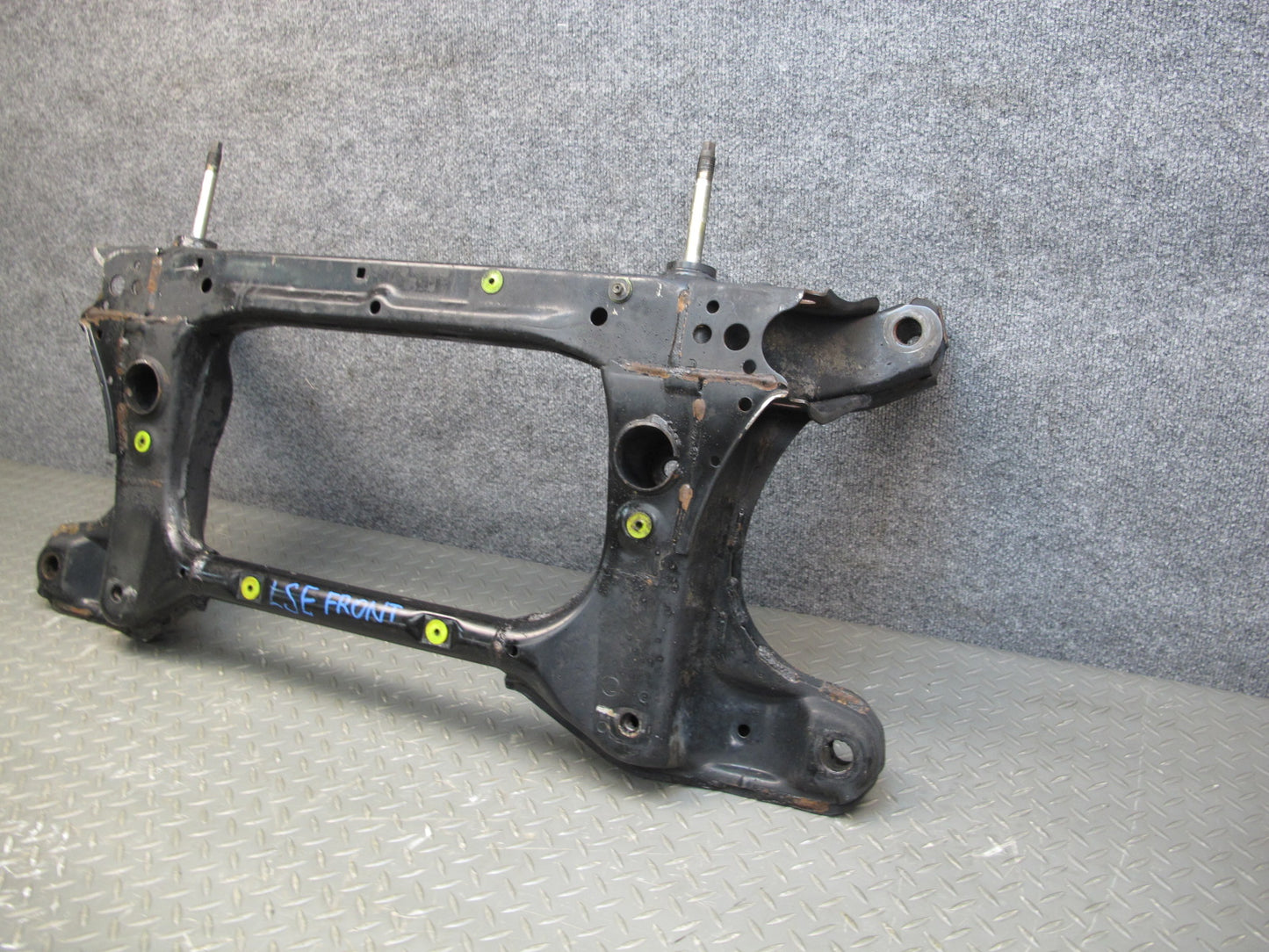 01-03 Lexus UCF30L LS430 Front Suspension Sub Frame Crossmember Cradle OEM