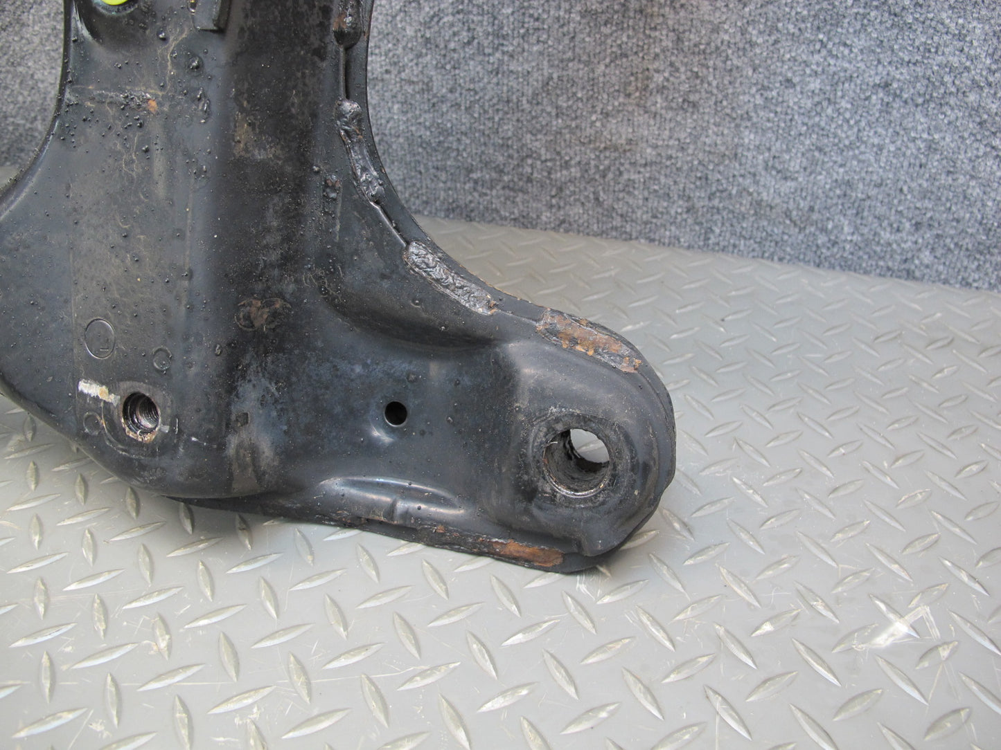 01-03 Lexus UCF30L LS430 Front Suspension Sub Frame Crossmember Cradle OEM