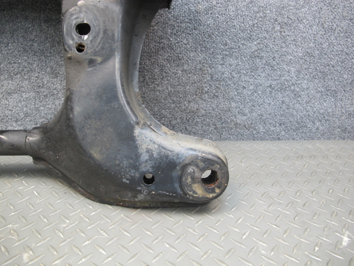 01-03 Lexus UCF30L LS430 Front Suspension Sub Frame Crossmember Cradle OEM