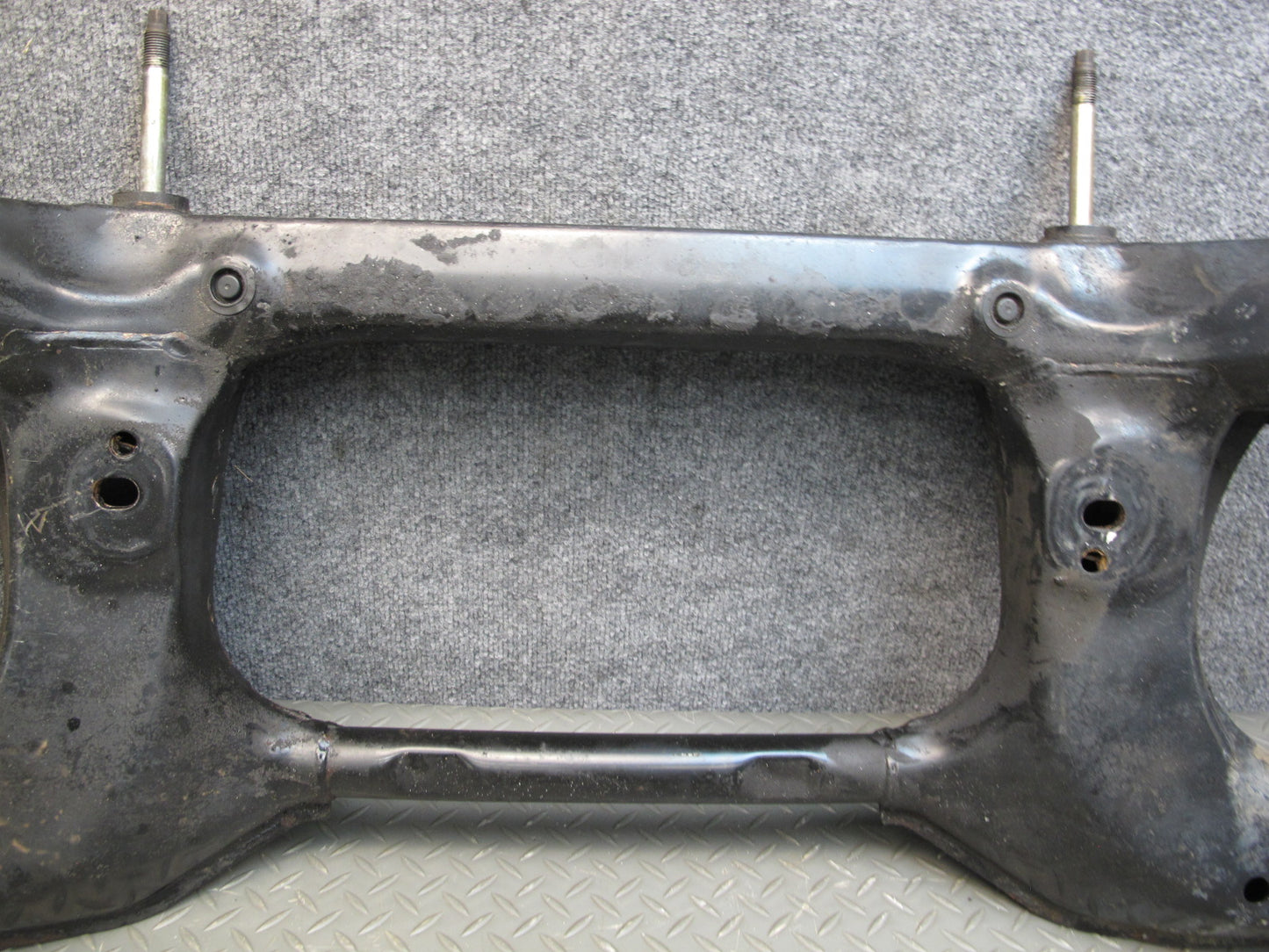 01-03 Lexus UCF30L LS430 Front Suspension Sub Frame Crossmember Cradle OEM