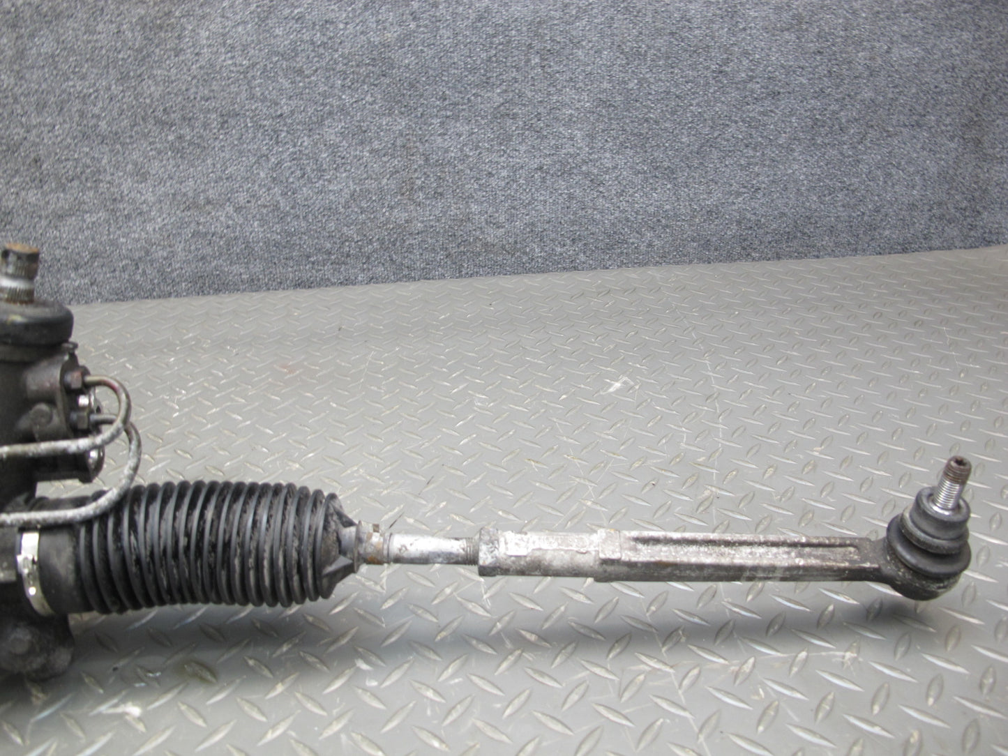1999-2005 Porsche 911 Carrera 996 Power Steering Rack AND Pinion Gear Assembly