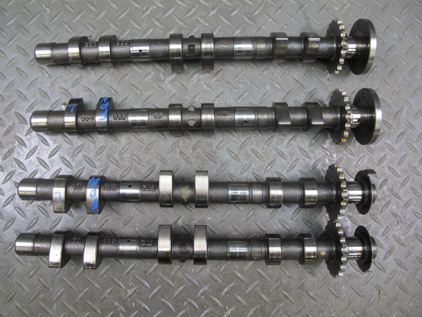 1999-2001 Porsche 911 996 3.4L M96.04 Engine Intake & Exhaust Camshaft Set of 4