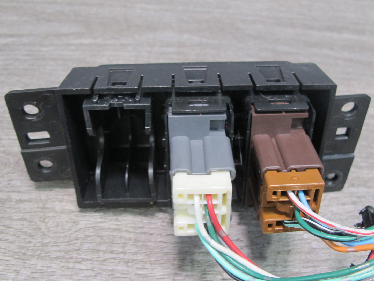 06-08 Nissan 350Z Z33 Center Console Heated Seat Switch Panel w Wiring OEM