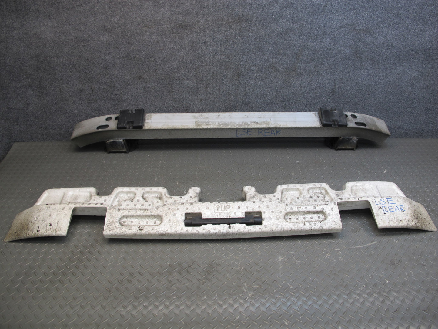 01-03 Lexus UCF30L LS430 Rear Bumper Impact Reinforcement Bar w Foam OEM