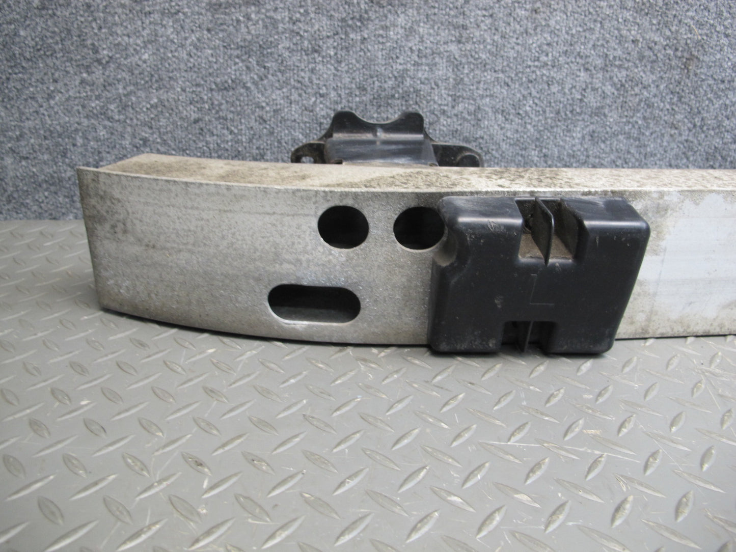 01-03 Lexus UCF30L LS430 Rear Bumper Impact Reinforcement Bar w Foam OEM