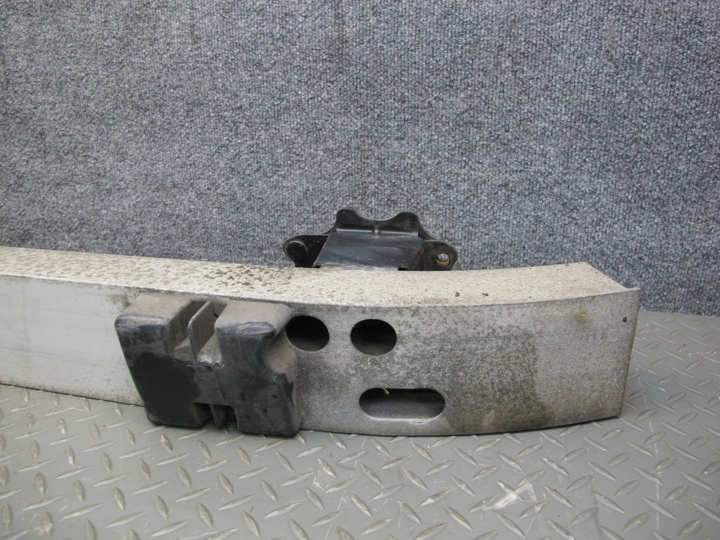 01-03 Lexus UCF30L LS430 Rear Bumper Impact Reinforcement Bar w Foam OEM