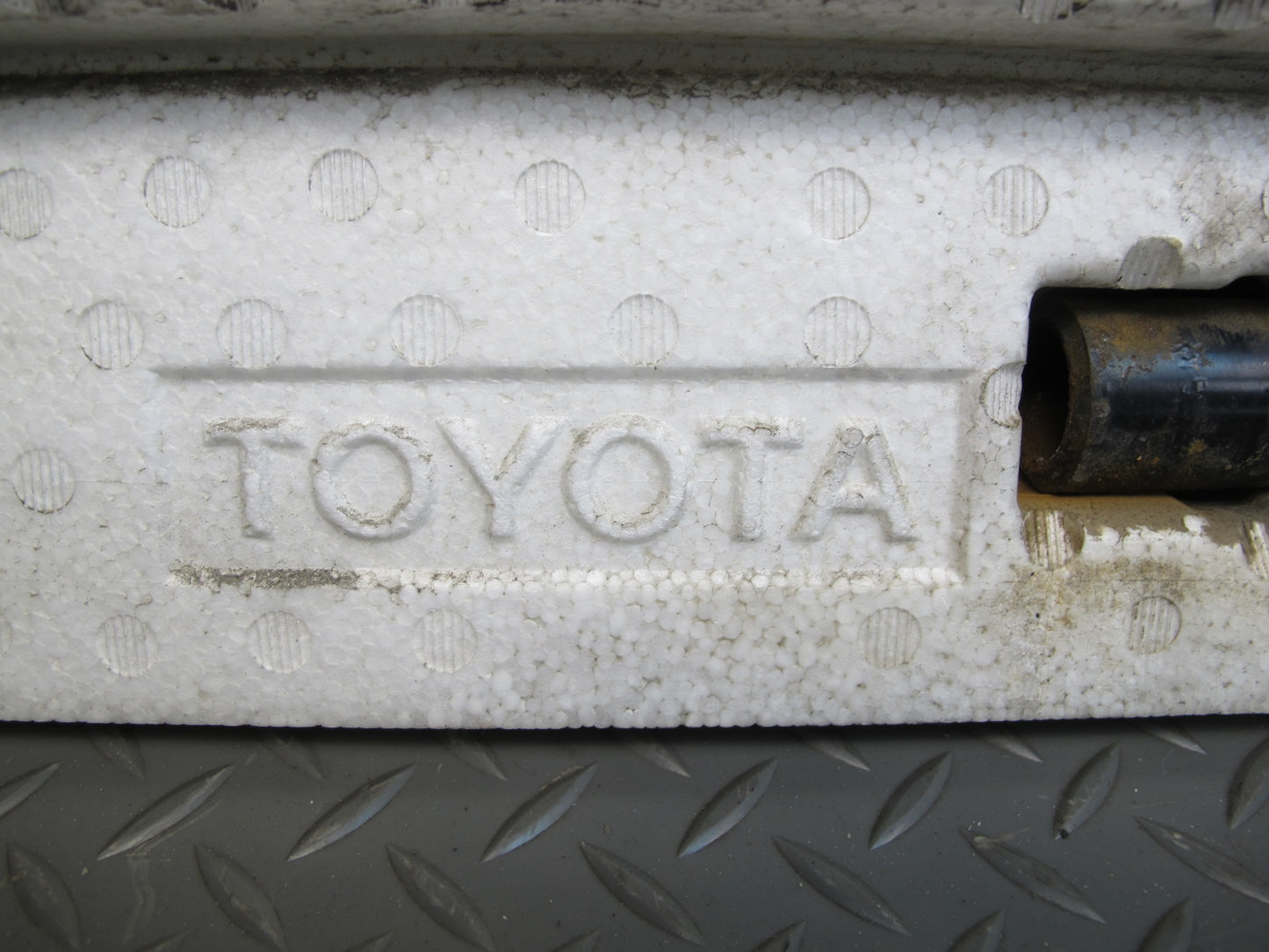01-03 Lexus UCF30L LS430 Rear Bumper Impact Reinforcement Bar w Foam OEM