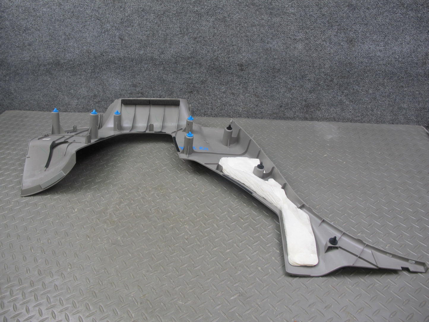 03-08 Nissan 350Z Z33 Coupe Set of 2 Rear Left & Right Lower Quarter Trim OEM