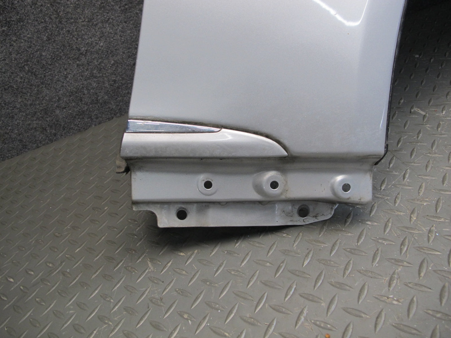 07-12 Lexus UVF46L LS600h LS460 Front Right Fender Shell Cover Panel OEM