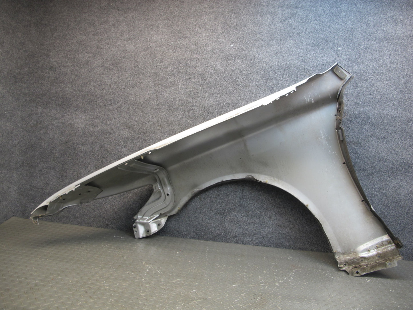 07-12 Lexus UVF46L LS600h LS460 Front Right Fender Shell Cover Panel OEM