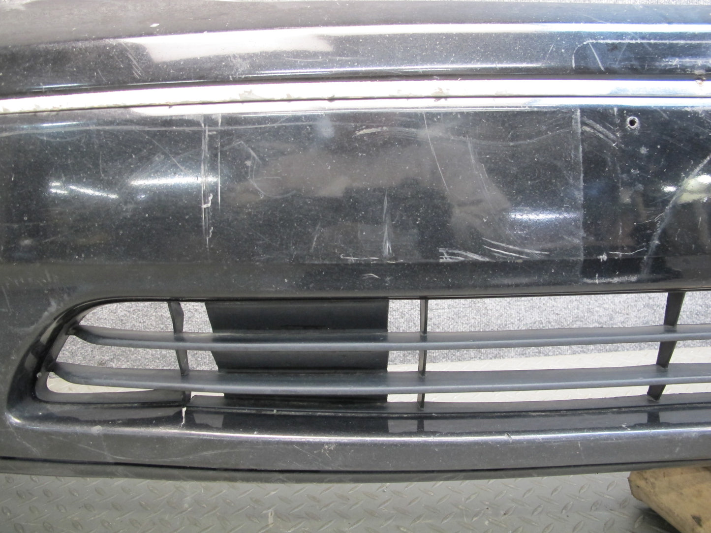 01-03 Lexus UCF30L LS430 Front Bumper Cover w Foam OEM