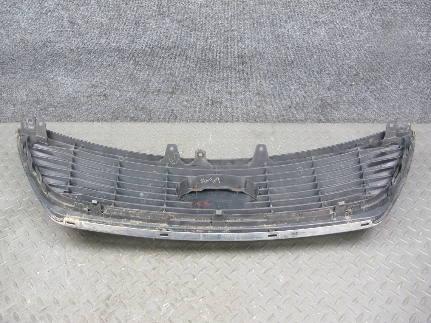 08-09 Lexus UFV46 LS600hL Hybrid Front Bumper Chrome Trim Grille w Emblem OEM