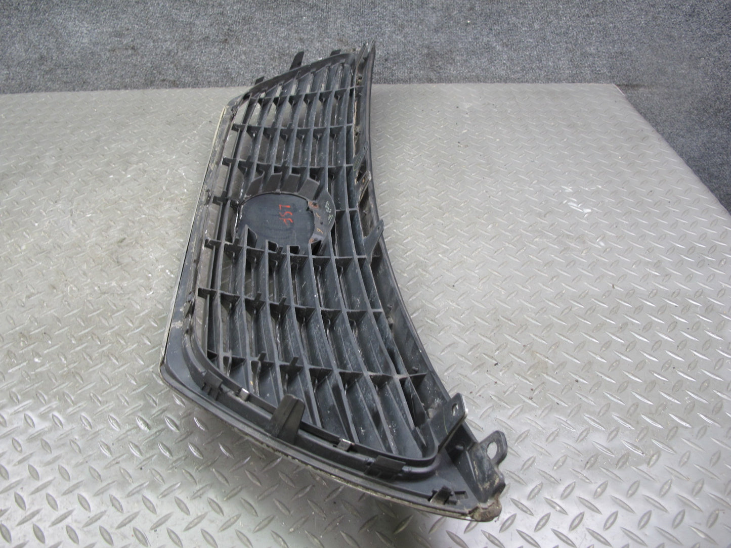 08-09 Lexus UFV46 LS600hL Hybrid Front Bumper Chrome Trim Grille w Emblem OEM