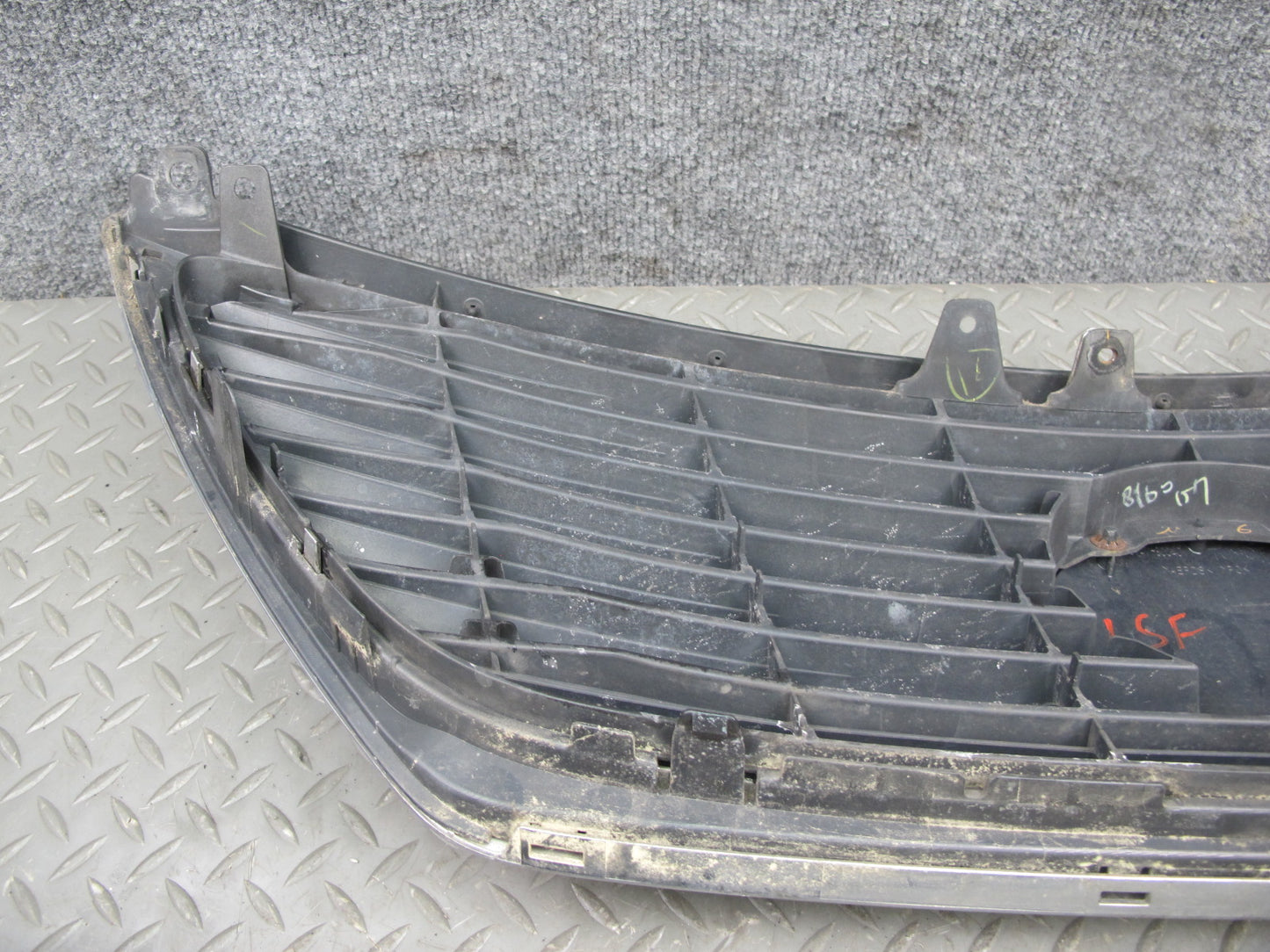 08-09 Lexus UFV46 LS600hL Hybrid Front Bumper Chrome Trim Grille w Emblem OEM