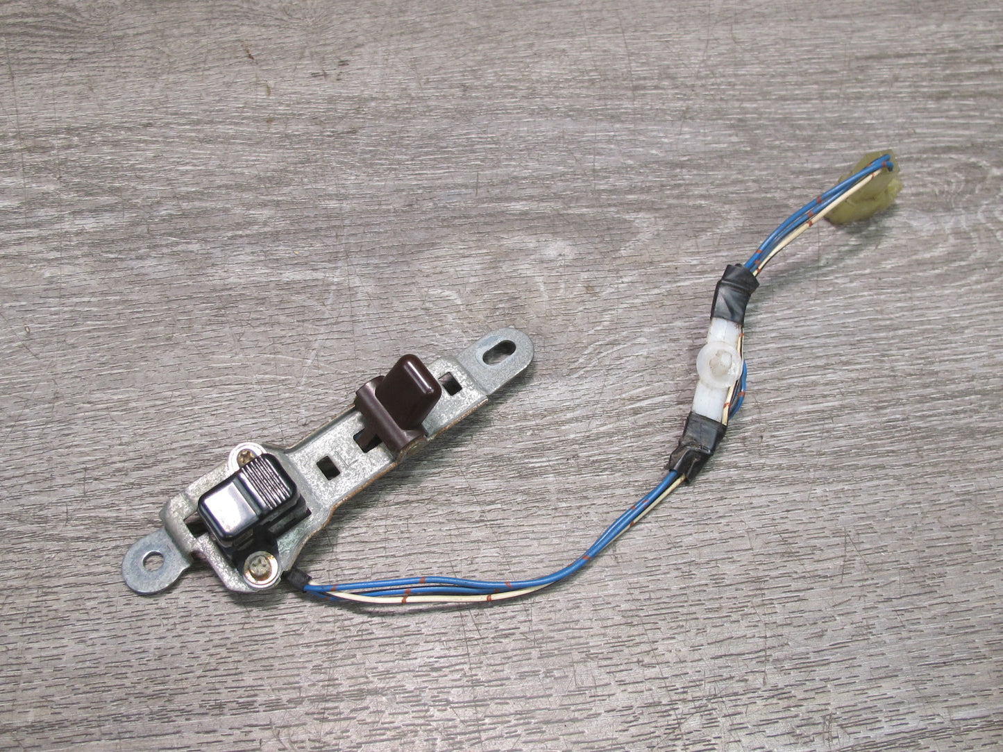 86-92 Toyota Supra MA71 Set of 2 Left & Right Door Lock Switch OEM