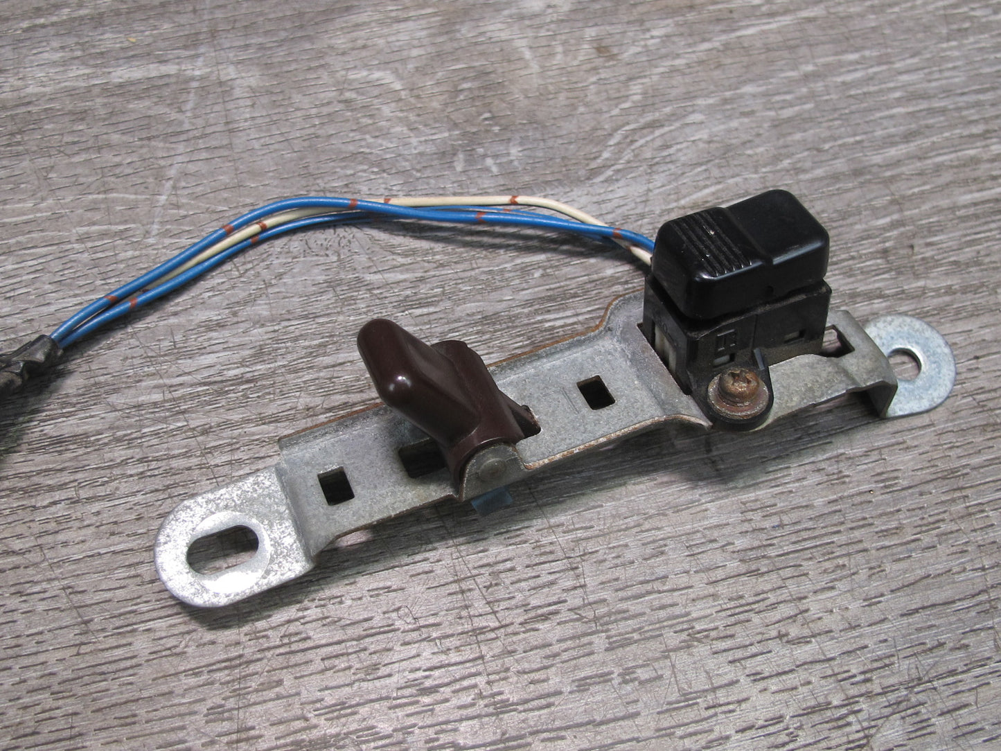 86-92 Toyota Supra MA71 Set of 2 Left & Right Door Lock Switch OEM