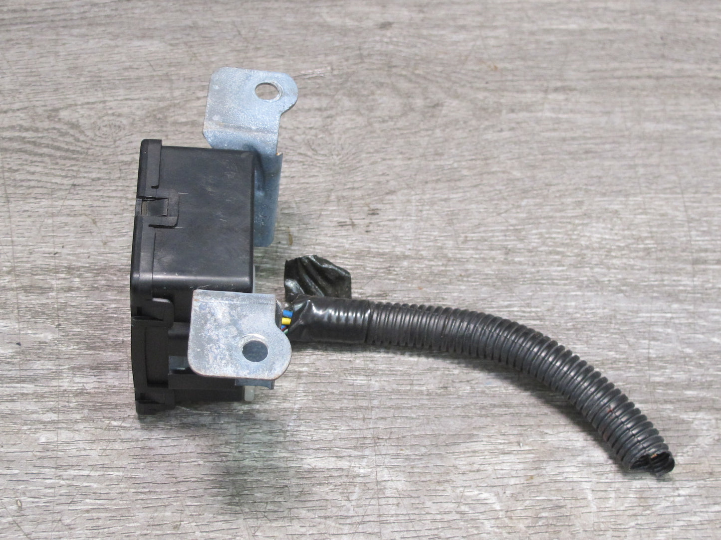 80-83 Datsun Nissan 280ZX S130 Automatic Antenna Timer Module Relay OEM