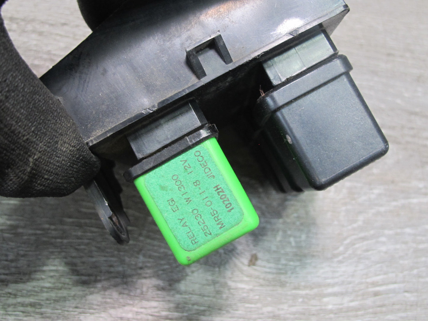 79-83 Datsun Nissan 280ZX S130 NON Turbo Engine Bay Fuse Relay Box w Cover OEM
