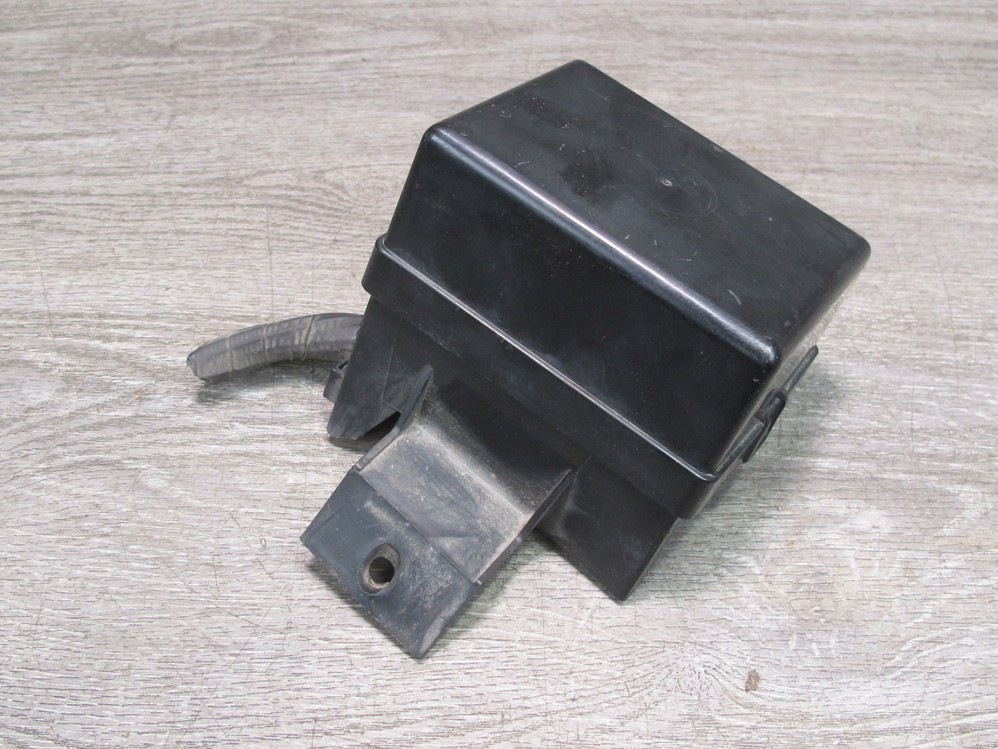 79-83 Datsun Nissan 280ZX S130 NON Turbo Engine Bay Fuse Relay Box w Cover OEM