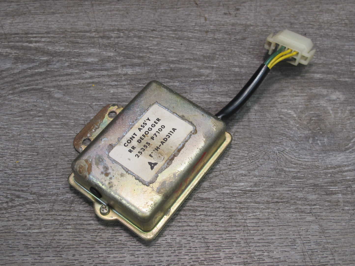 80-83 Datsun Nissan S130 280ZX Rear Defogger Defrost Control Module OEM