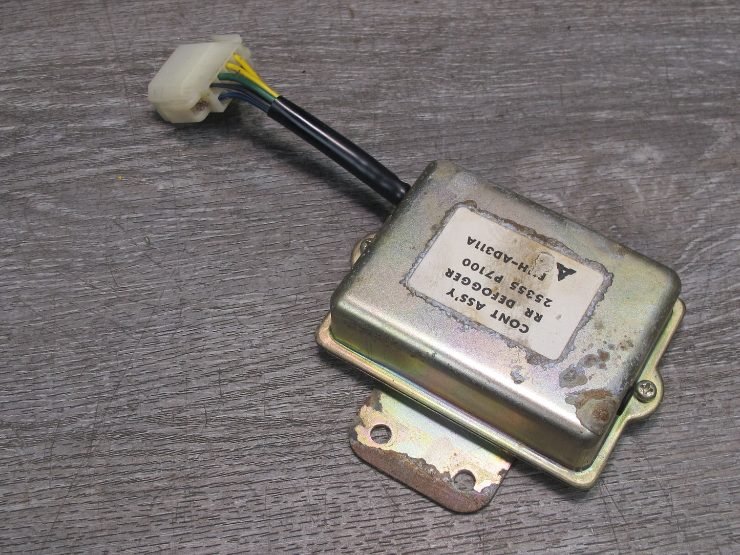 80-83 Datsun Nissan S130 280ZX Rear Defogger Defrost Control Module OEM