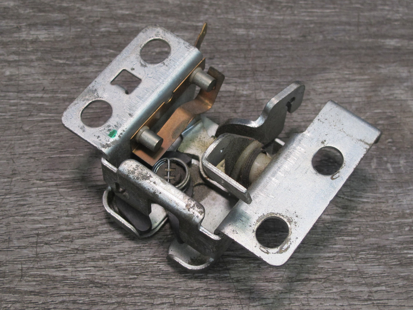 79-83 Datsun Nissan 280ZX S130 Rear Hatch Trunk Lid Lock Latch OEM