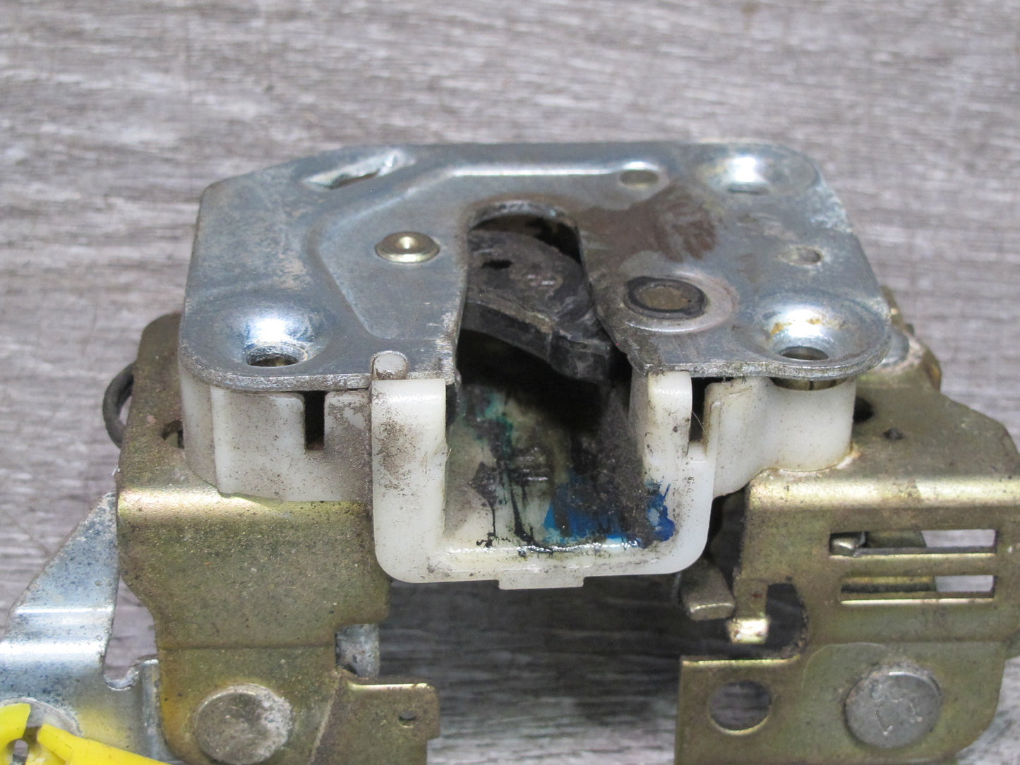 79-83 Datsun Nissan S130 280ZX 2+2 Right Door Lock Latch Actuator OEM