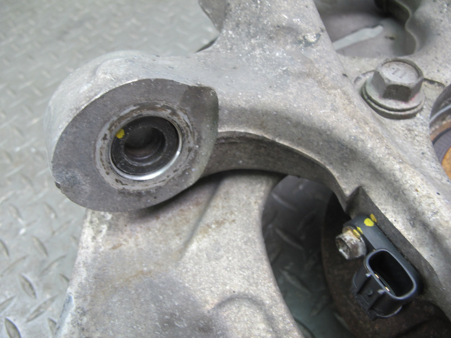 08-17 Lexus LS600hL LS460 AWD Front Left Spindle Knuckle Wheel Hub Bearing OEM