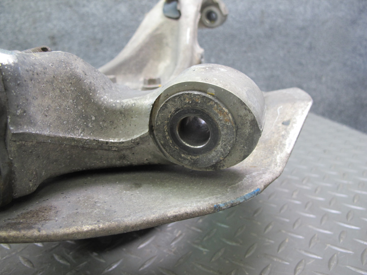 08-17 Lexus LS600hL LS460 AWD Front Left Spindle Knuckle Wheel Hub Bearing OEM