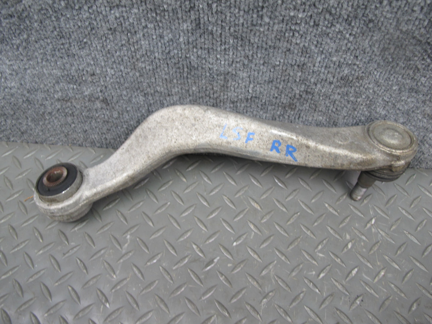 07-17 Lexus LS600hL LS460 Set of 3 Rear Right Suspension Control Arm OEM