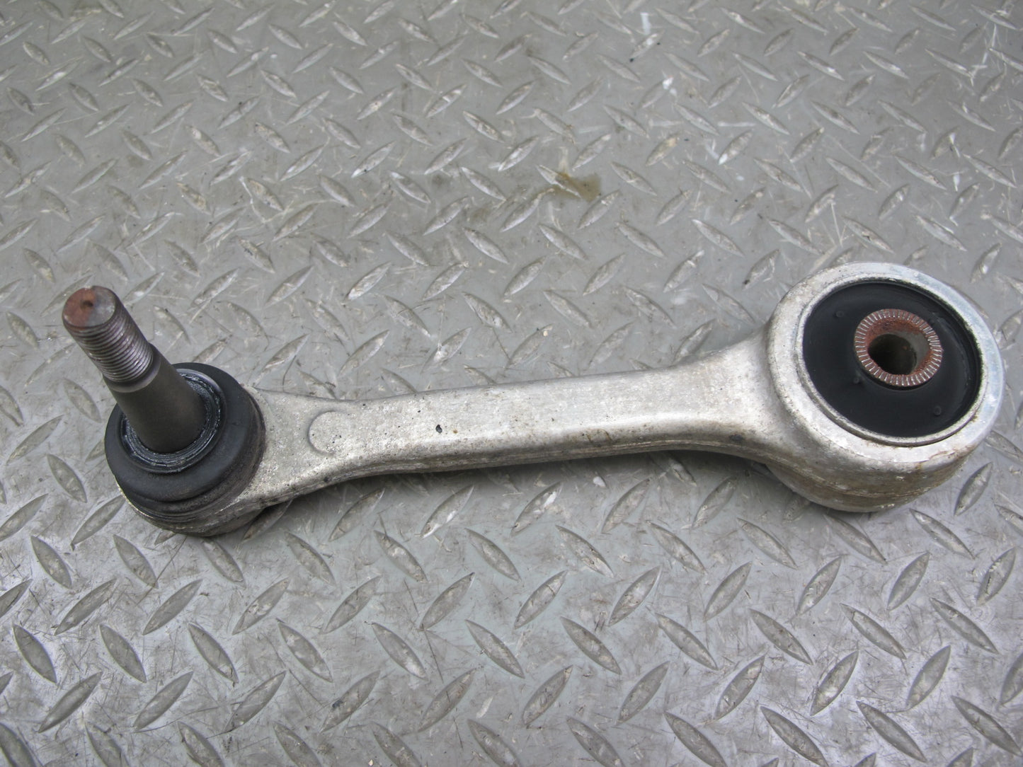 07-17 Lexus LS600hL LS460 Set of 3 Rear Right Suspension Control Arm OEM