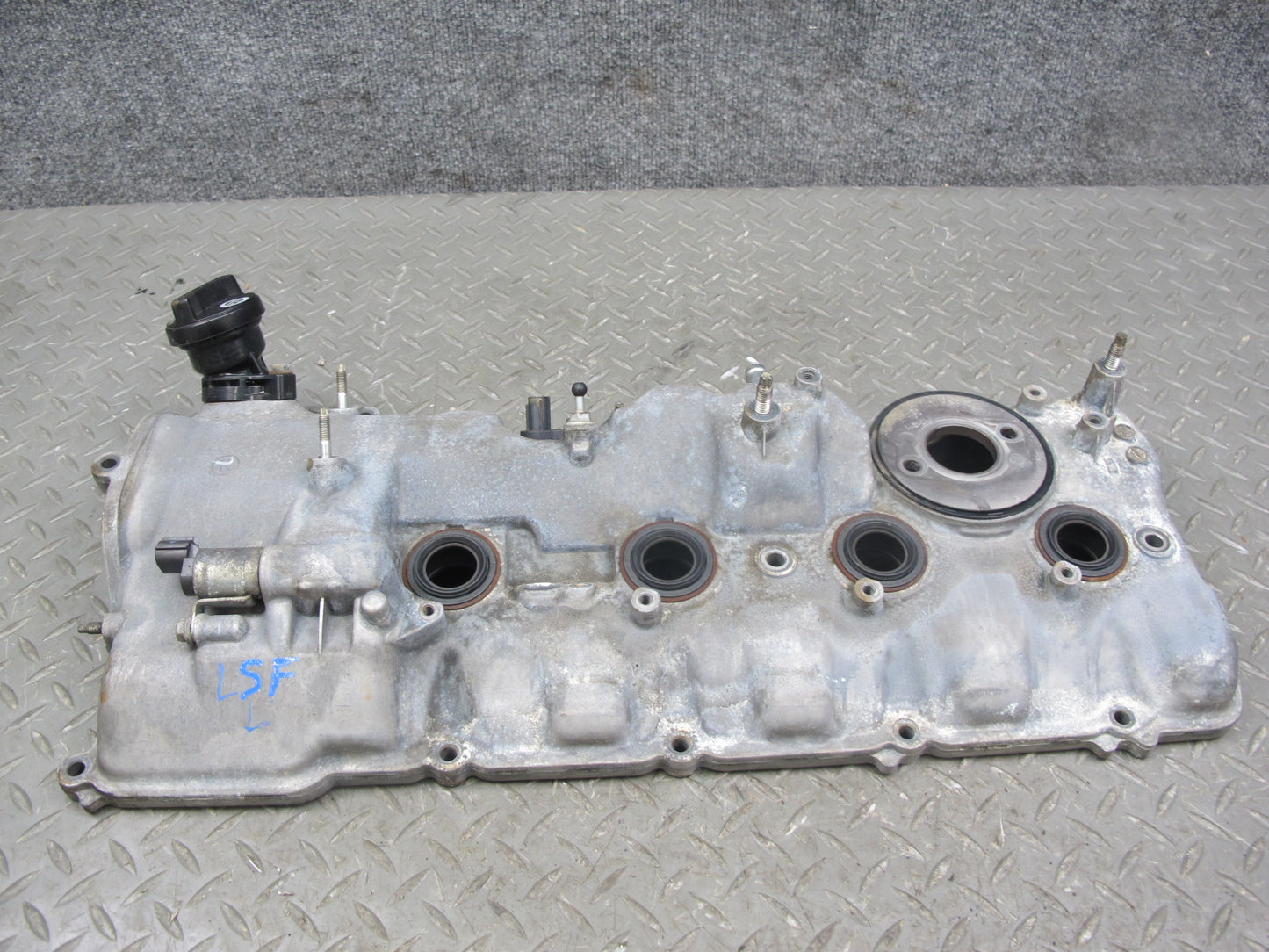 08-16 Lexus LS600hL 2UR-FSE Engine Motor Left Cylinder Head Valve Cover OEM