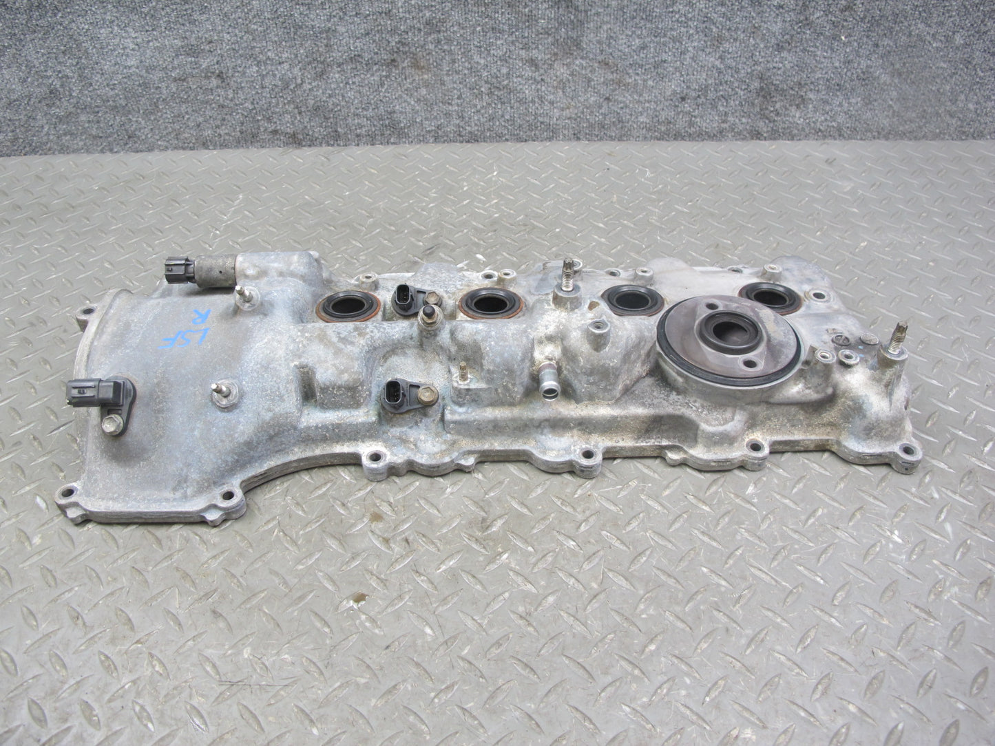 08-16 Lexus LS600hL 2UR-FSE Engine Motor Right Cylinder Head Valve Cover OEM